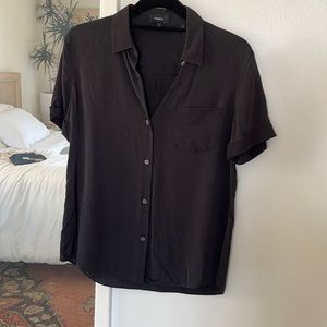 Theory black shirt sleeve blouse